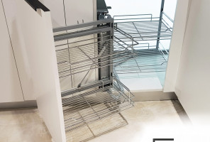 Волшебный угол Универсальный, с доводчиком KRM04/900-1000  БОЯРД