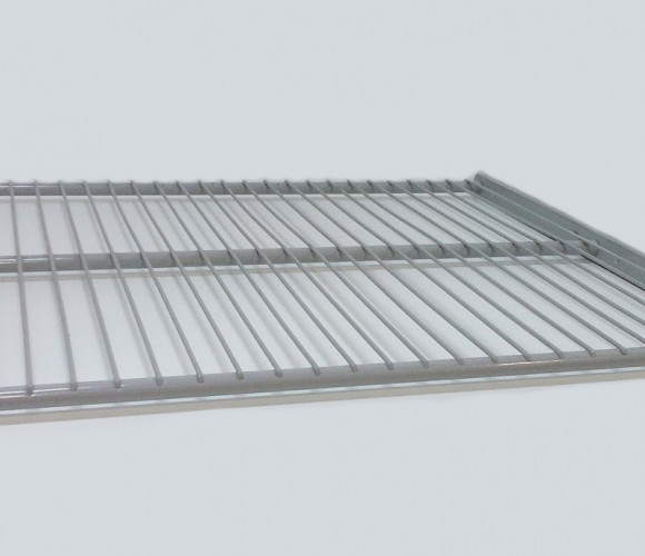 Полка для белья НЕ выдвижная металл. 700мм 45А008      668х460